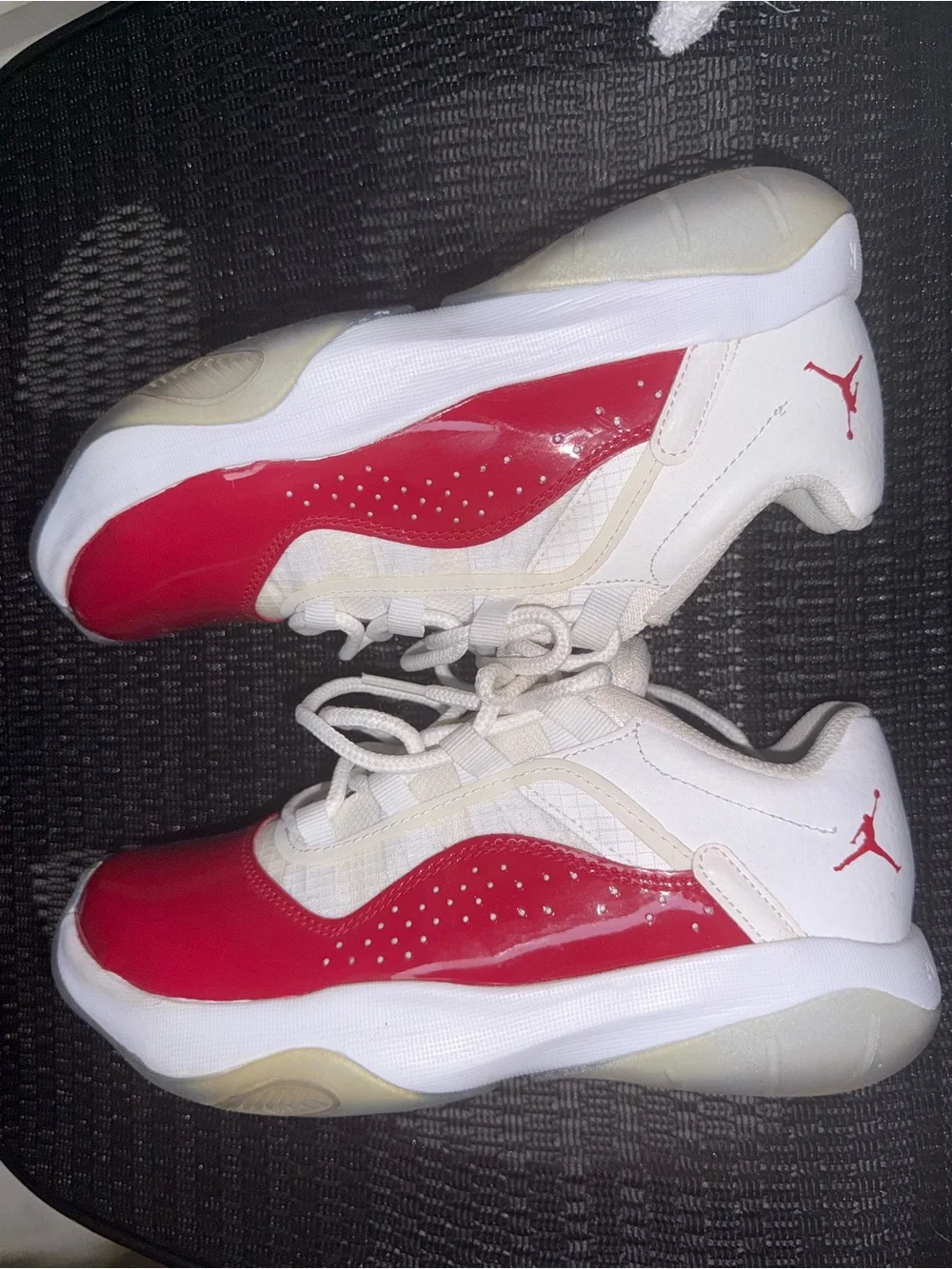 Air Jordan 11 CMFT Low Cherry